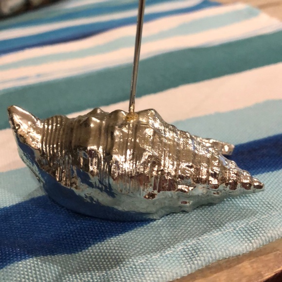 SET OF SIX  SILVER SHELL PLACE CARD HOLDERS! - Picture 5 of 7